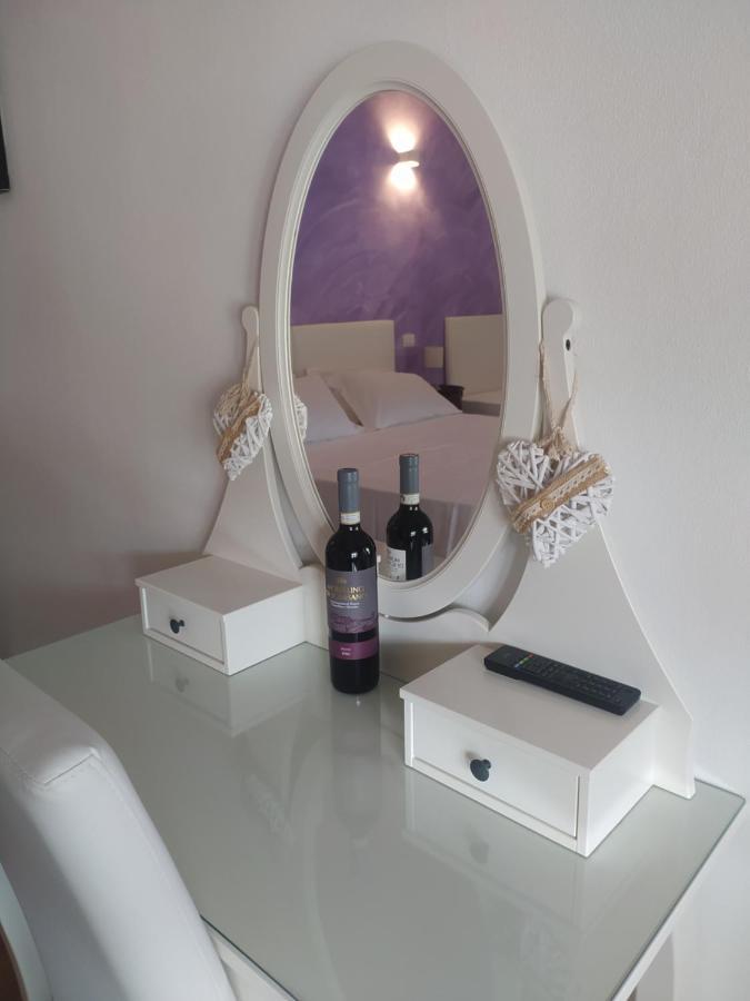 B&B Villa La Bouganville Camaiore Bagian luar foto